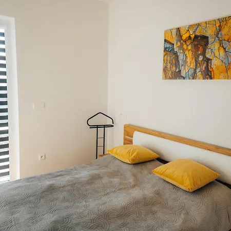 Na Vrsku Apartment *